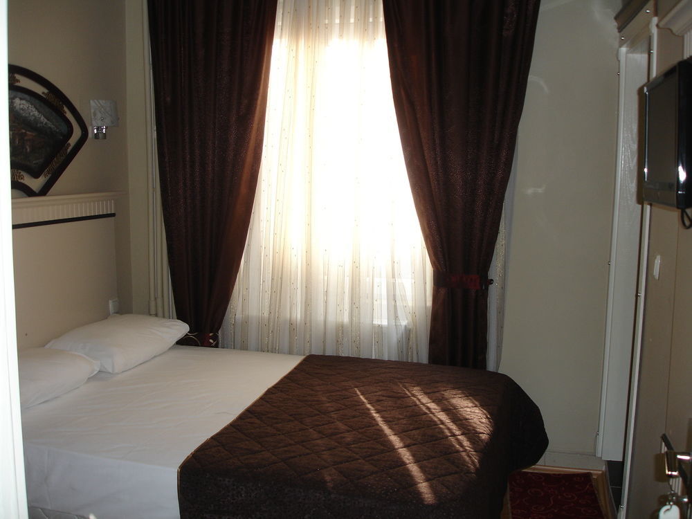 איסטמבול Hurriyet Hotel מראה חיצוני תמונה